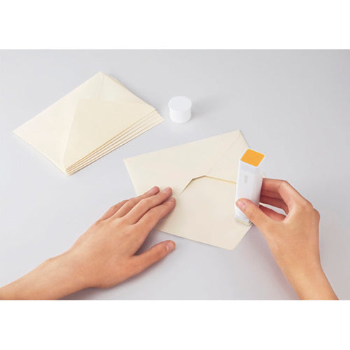 Glue stick (clean without wrinkles)